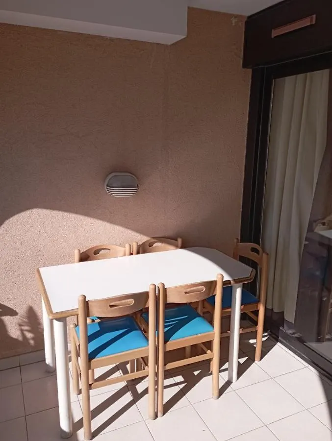 2 Pieces Refait A Neuf Cannes La Bocca France